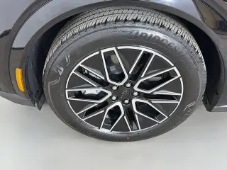 Ford Mustang Mach-E 2025 AWD Premium 4dr SUV