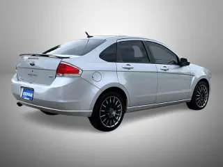Ford Focus 2009 SES 4dr Sedan