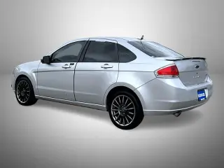 Ford Focus 2009 SES 4dr Sedan