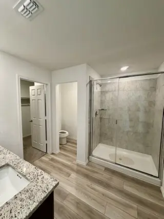 Propiedad en alquiler con 3 habitaciones y 2 baños en Lorena