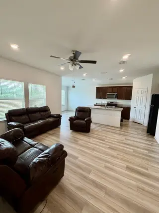 Propiedad en alquiler con 3 habitaciones y 2 baños en Lorena