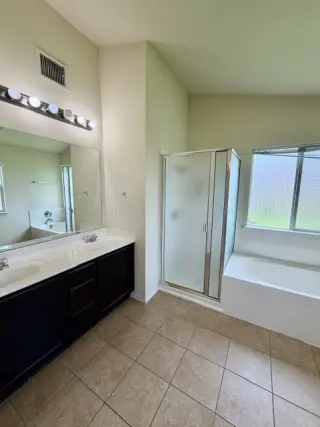 Propiedad en alquiler con 4 habitaciones y 2 baños en Waco