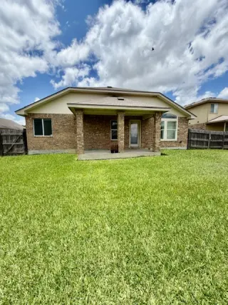 Propiedad en alquiler con 4 habitaciones y 2 baños en Waco