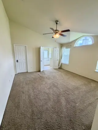 Propiedad en alquiler con 4 habitaciones y 2 baños en Waco