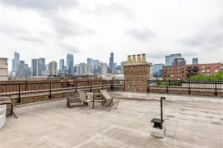 Propiedad en alquiler con 3 habitaciones y 2.5 baños en Chicago