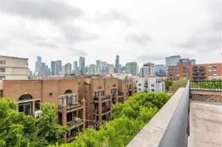 Propiedad en alquiler con 3 habitaciones y 2.5 baños en Chicago