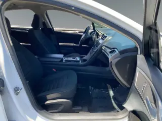 Ford Fusion 2020 SE 4dr Sedan