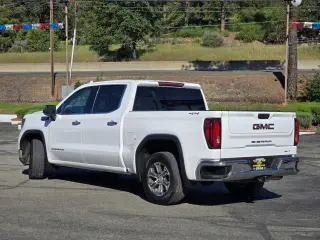GMC Sierra 1500 2024 4x4 SLT 4dr Crew Cab 5.8 ft. SB