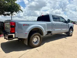 Toyota Tacoma 2025 4x2 SR5 4dr Double Cab 5.0 ft SB