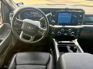 Toyota Tacoma 2025 4x2 SR5 4dr Double Cab 5.0 ft SB