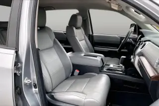 Toyota Tundra 2020 4x4 Limited 4dr CrewMax Cab Pickup SB