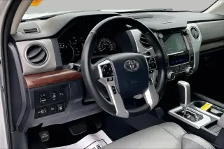 Toyota Tundra 2020 4x4 Limited 4dr CrewMax Cab Pickup SB