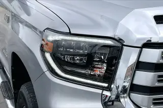 Toyota Tundra 2020 4x4 Limited 4dr CrewMax Cab Pickup SB