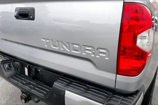 Toyota Tundra 2020 4x4 Limited 4dr CrewMax Cab Pickup SB