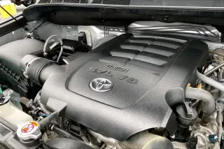 Toyota Tundra 2020 4x4 Limited 4dr CrewMax Cab Pickup SB