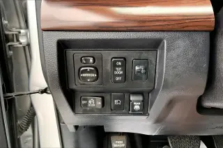 Toyota Tundra 2020 4x4 Limited 4dr CrewMax Cab Pickup SB