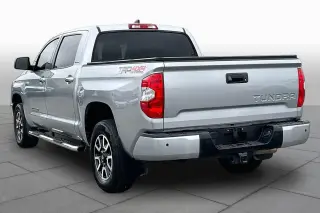 Toyota Tundra 2020 4x4 Limited 4dr CrewMax Cab Pickup SB