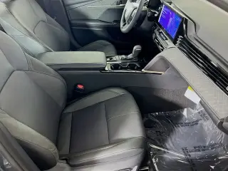 Toyota Camry 2026 SE 4dr Sedan