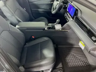 Toyota Camry 2026 SE 4dr Sedan