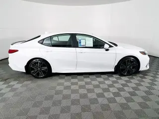 Toyota Camry 2026 SE 4dr Sedan