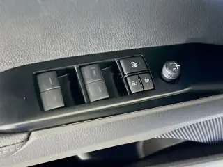 Toyota Camry 2026 SE 4dr Sedan