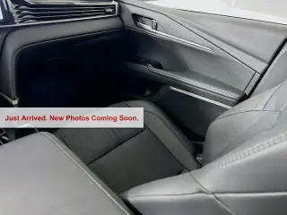 Toyota Camry 2026 SE 4dr Sedan