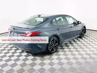 Toyota Camry 2026 SE 4dr Sedan