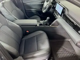 Toyota Camry 2026 SE 4dr Sedan