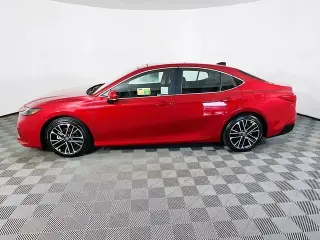 Toyota Camry 2026 SE 4dr Sedan