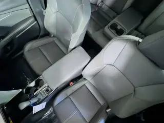Toyota Camry 2026 SE 4dr Sedan