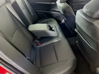 Toyota Camry 2026 SE 4dr Sedan