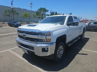 Chevrolet Silverado 2500HD 2019 4x4 LT 4dr Crew Cab SB