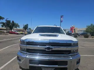 Chevrolet Silverado 2500HD 2019 4x4 LT 4dr Crew Cab SB