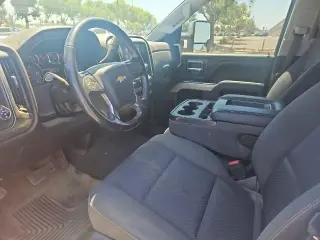 Chevrolet Silverado 2500HD 2019 4x4 LT 4dr Crew Cab SB