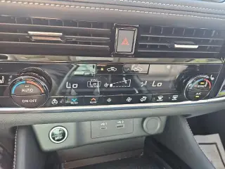 Nissan Rogue 2023 AWD SL 4dr Crossover