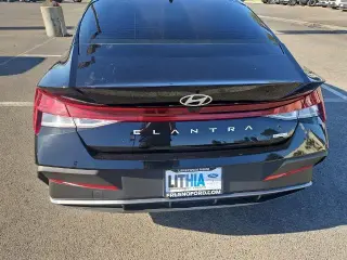 Hyundai ELANTRA Hybrid 2025 Blue 4dr Sedan