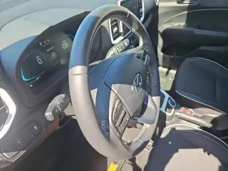 Hyundai VENUE 2026 SEL 4dr Crossover