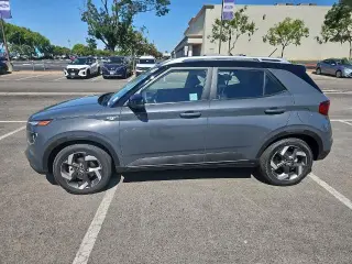 Hyundai VENUE 2026 SEL 4dr Crossover