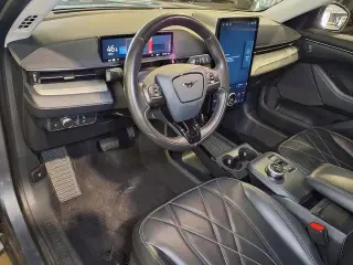 Ford Mustang Mach-E 2021 Select 4dr SUV