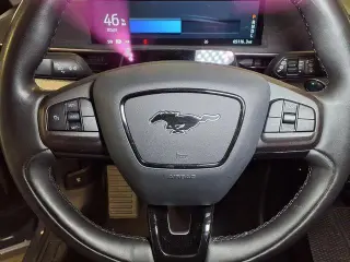 Ford Mustang Mach-E 2021 Select 4dr SUV
