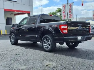 Ford F-150 2023 4x2 XL 4dr SuperCrew 5.5 ft. SB