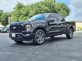 Ford F-150 2023 4x2 XL 4dr SuperCrew 5.5 ft. SB