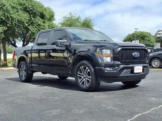 Ford F-150 2023 4x2 XL 4dr SuperCrew 5.5 ft. SB