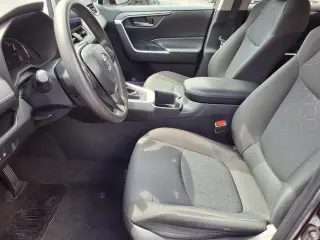 Toyota RAV4 2024 XLE 4dr SUV