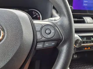 Toyota RAV4 2024 XLE 4dr SUV