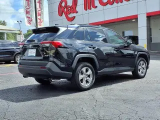 Toyota RAV4 2024 XLE 4dr SUV