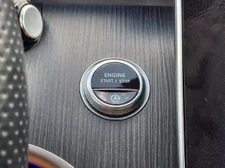 Mercedes-Benz C-Class 2022 C 300 4dr Sedan