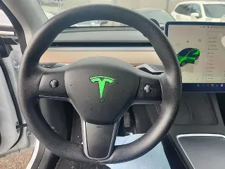 Tesla Model Y 2022 AWD Long Range 4dr Crossover