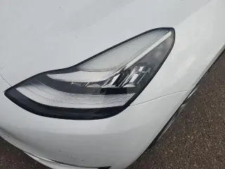 Tesla Model Y 2022 AWD Long Range 4dr Crossover