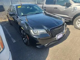 Chrysler 300 2017 S 4dr Sedan